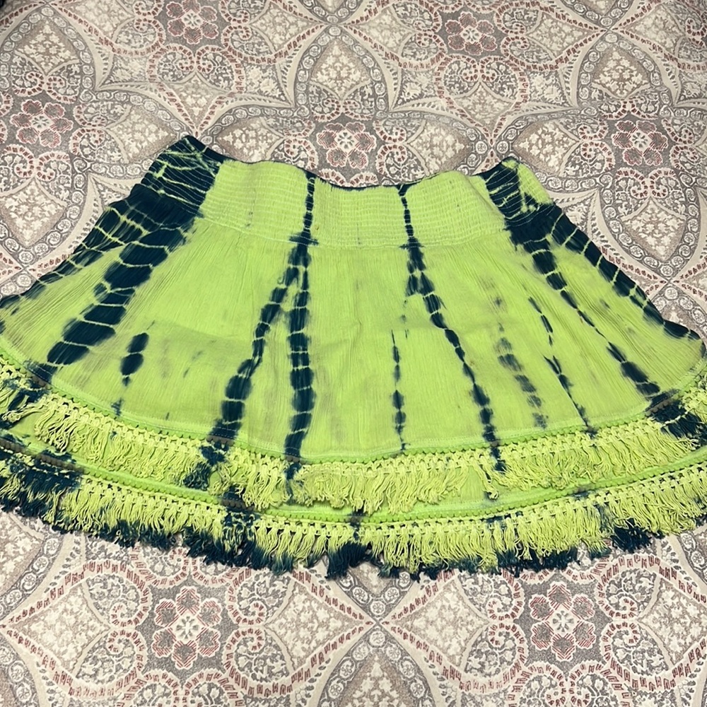 Romeo + Juliet Couture Skirt - Size Medium